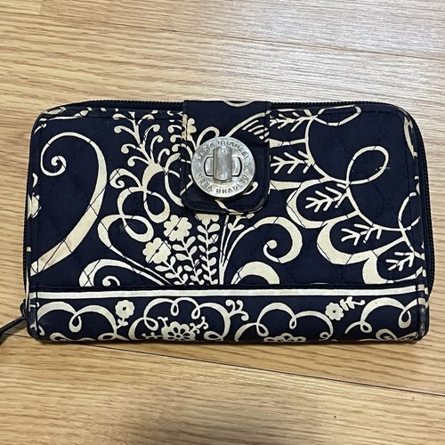 Vera bradley turnlock wallet - turnlock,